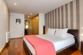 Pretty Porto Apartment by Soulsharing