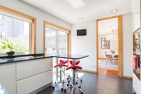 Pretty Porto Apartment by Soulsharing
