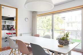 Pretty Porto Apartment by Soulsharing