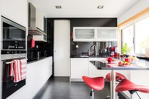 Pretty Porto Apartment by Soulsharing