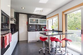 Pretty Porto Apartment by Soulsharing