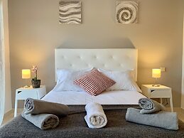 Golf Resort 2Beds Terrace Apartment