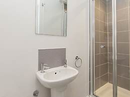 Townhouse Plus @ 40 West St