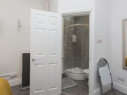 Townhouse Plus @ 40 West St