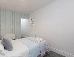 Townhouse Plus @ 40 West St