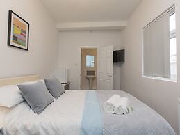 Townhouse Plus @ 40 West St