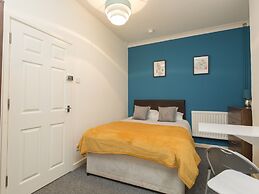 Townhouse Plus @ 40 West St