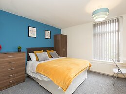 Townhouse Plus @ 40 West St