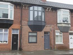 Townhouse Plus @ 40 West St