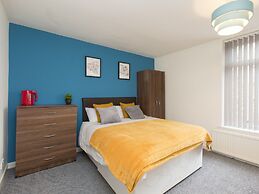 Townhouse Plus @ 40 West St