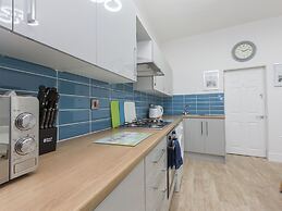 Townhouse Plus @ 40 West St