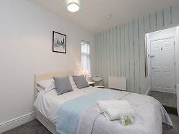 Townhouse Plus @ 40 West St