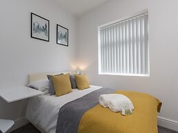 Townhouse Plus @ 40 West St