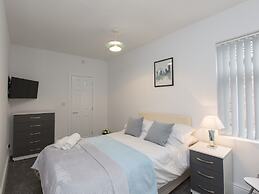 Townhouse Plus @ 40 West St