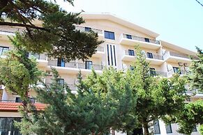 Al Sakhra Hotel
