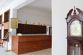 Al Sakhra Hotel