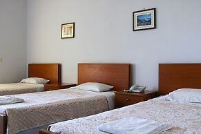 Al Sakhra Hotel