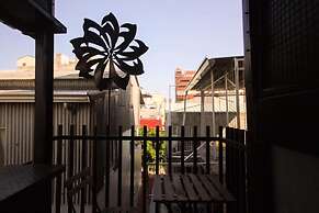 Red House & Old Lane