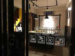 Red House & Old Lane