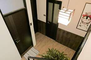 Red House & Old Lane