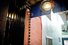 Red House & Old Lane