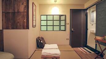 Red House & Old Lane