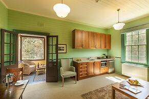 Yarrangobilly Caves House