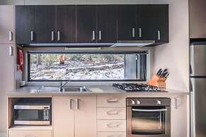 Yarrangobilly Caves House