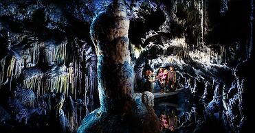 Yarrangobilly Caves House