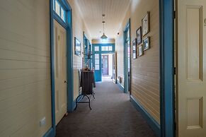 Yarrangobilly Caves House