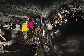 Yarrangobilly Caves House