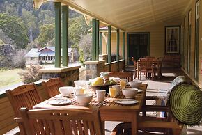 Yarrangobilly Caves House