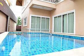 Poonsiri Private Pool Villa Aonang