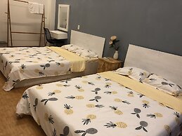 Coffee Shop & Hostel Co Hai