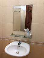 Coffee Shop & Hostel Co Hai