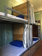 Coffee Shop & Hostel Co Hai