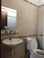 Coffee Shop & Hostel Co Hai