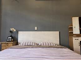 Coffee Shop & Hostel Co Hai