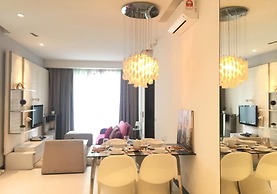 Marc Residence A26-10 by SYNC