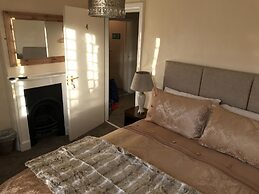 The Kings Arms Hotel