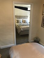 The Kings Arms Hotel