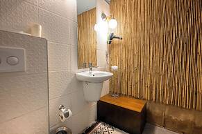 Delight Deluxe Hotel and Spa