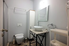 Delight Deluxe Hotel and Spa