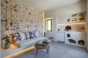 Aeon Suites - Adults Only