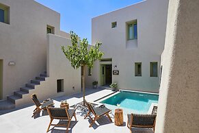 Aeon Suites - Adults Only