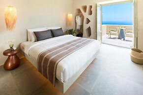 Aeon Suites - Adults Only