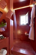 Aeon Suites - Adults Only