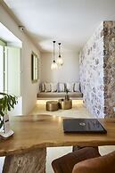 Aeon Suites - Adults Only