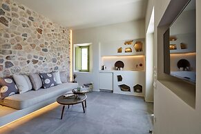 Aeon Suites - Adults Only