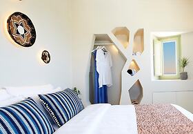 Aeon Suites - Adults Only